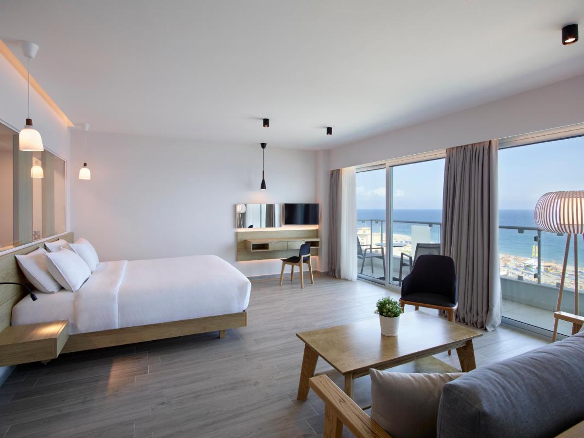 Hotel Aquarium View 4*